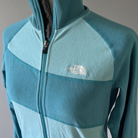 The North Face TKA 100 Blue Zip Up Fleece - Picture 2 of 9